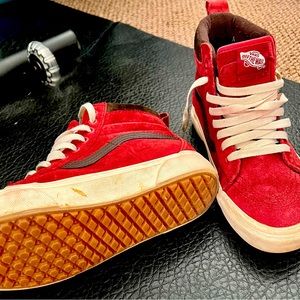 Vans Women's SK8 Hi MTE Casual Shoes Biking Red